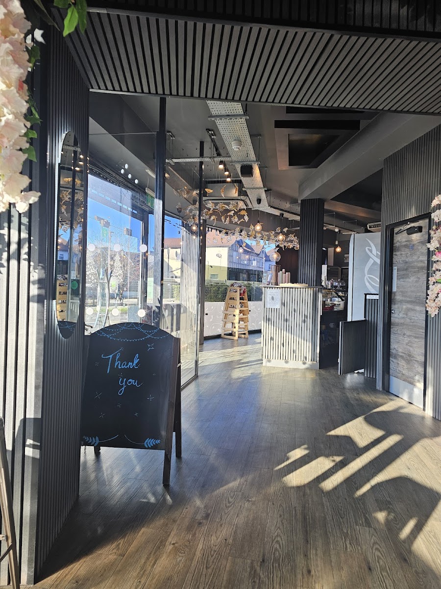 Mimi’S Coffee And Dessert Lounge Photos 2